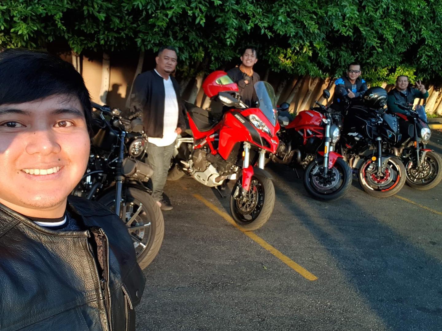 Night ride with the gang....... - Pinoy Rider So Cal