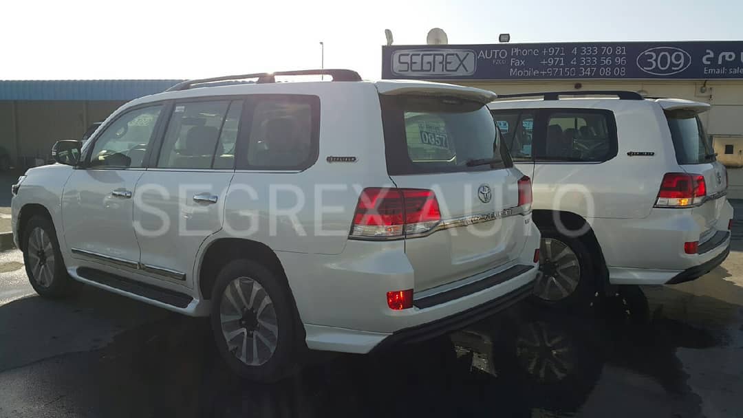 Segrex - Land Cruiser Excalibur with active height control system # ...
