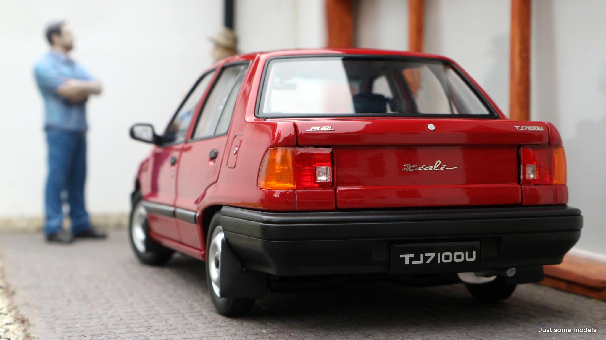 1/18 Daihatsu Charade / Tianjin Xiali TJ7100 sedan '87 - China