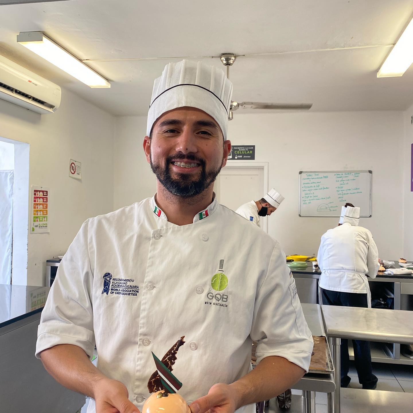 La sonrisa de satisfacción... - GQB Escuela de Arte Culinario | Facebook