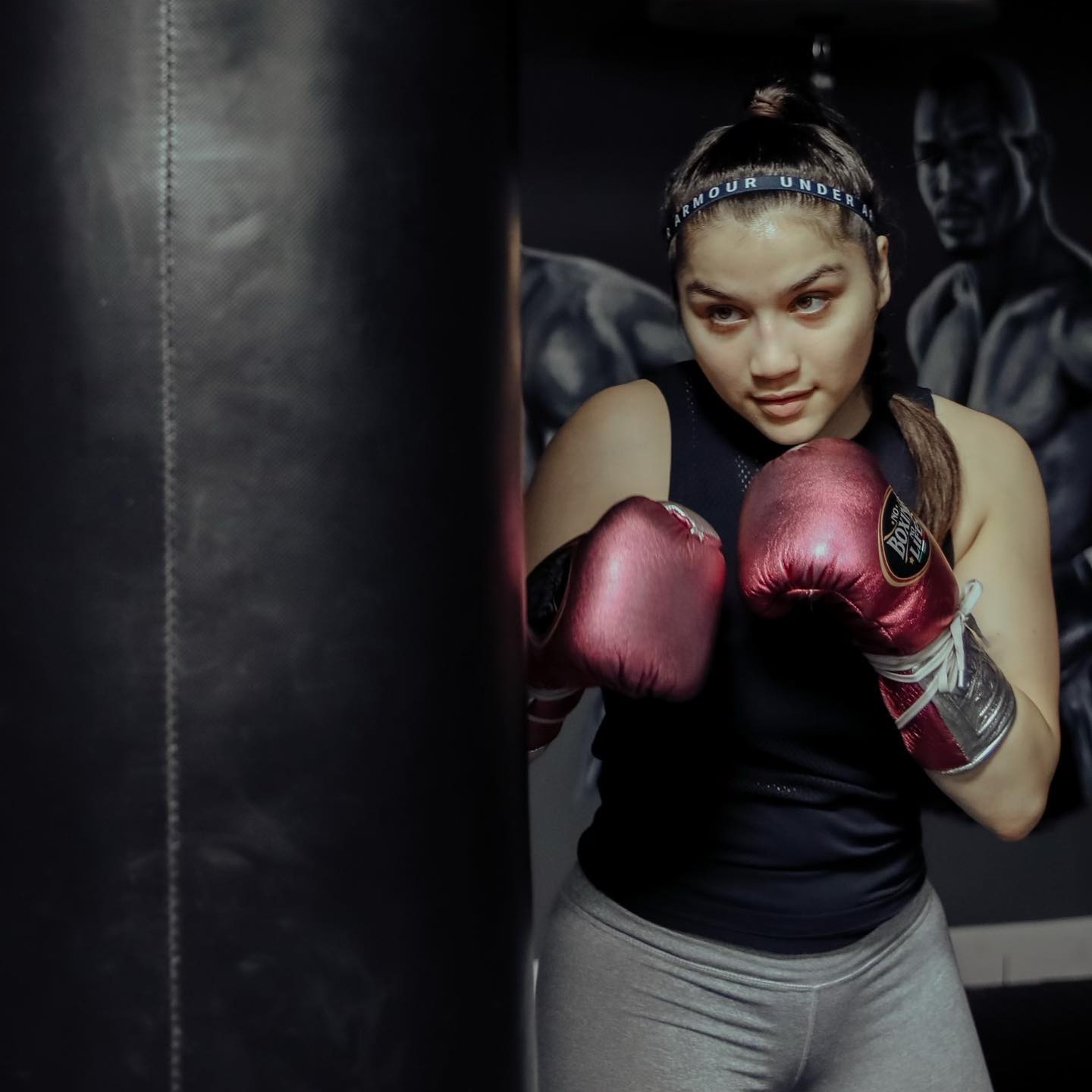 Right Hook Roxy