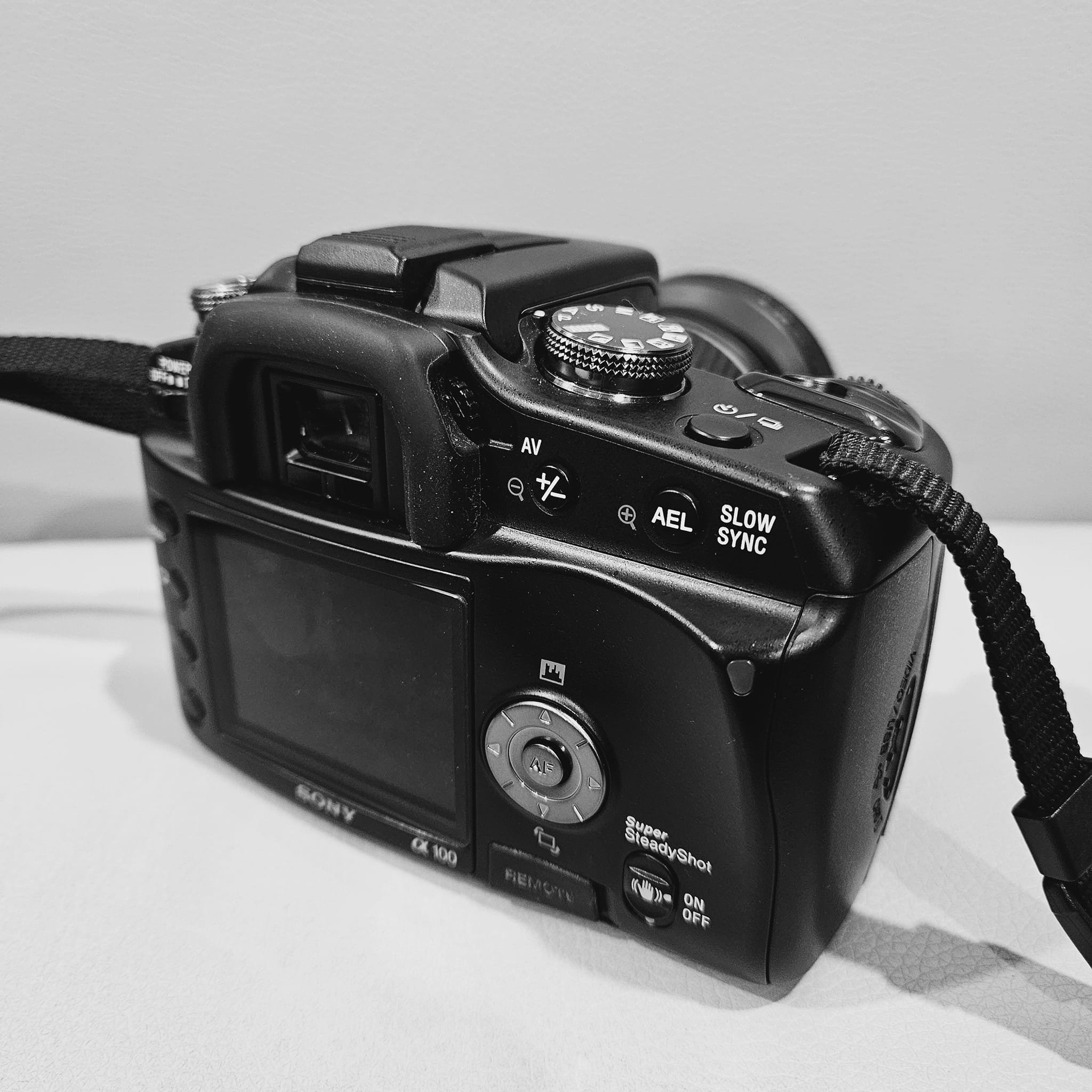 Bring your adventures to life with the Songdian DC311. It's time