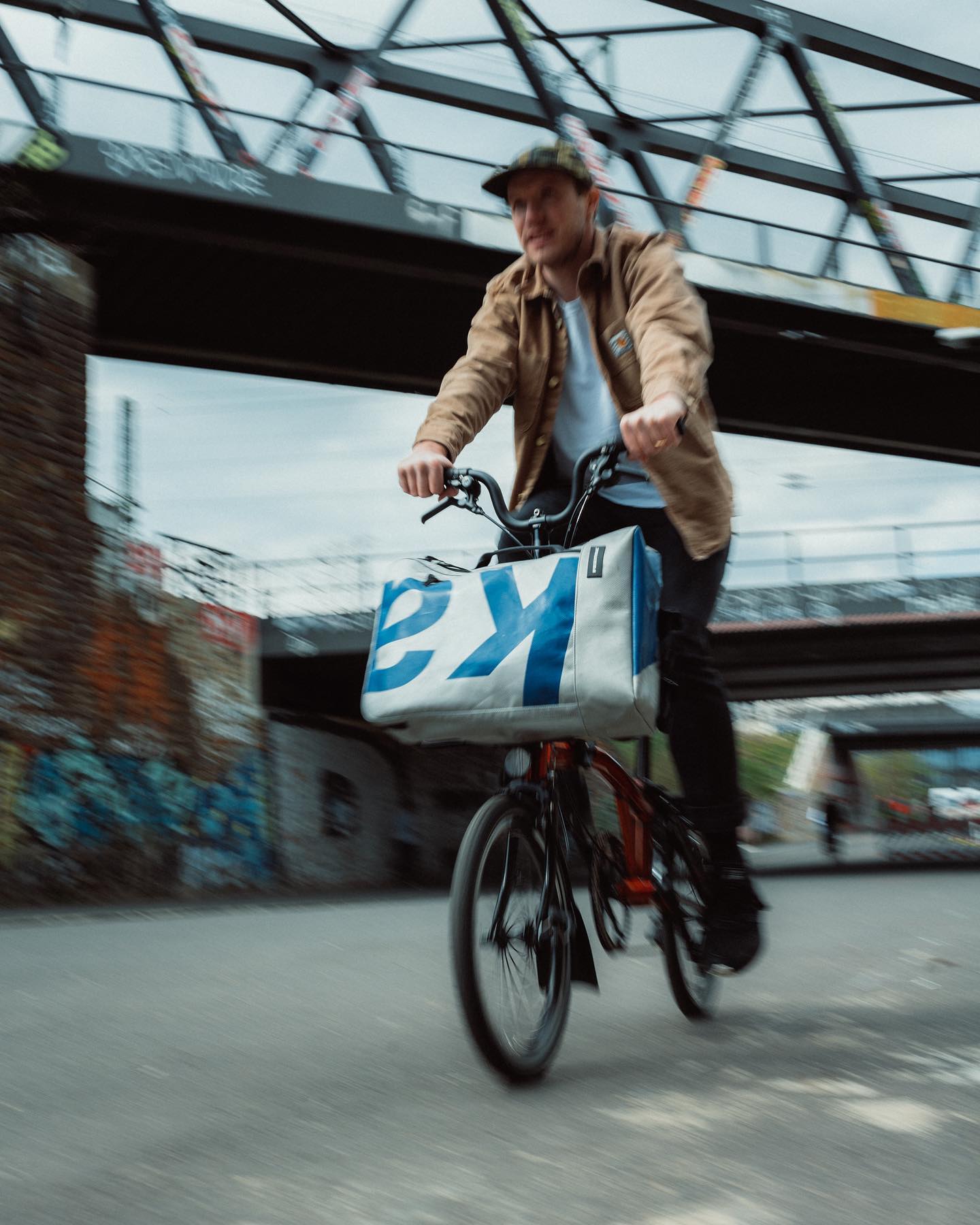 F733 ZIPPELIN 34800 - #frtg #freitag #freitagsiambypronto