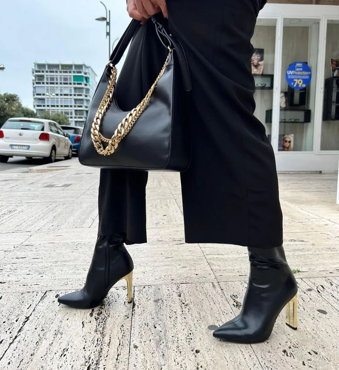 Tata Latina Latina