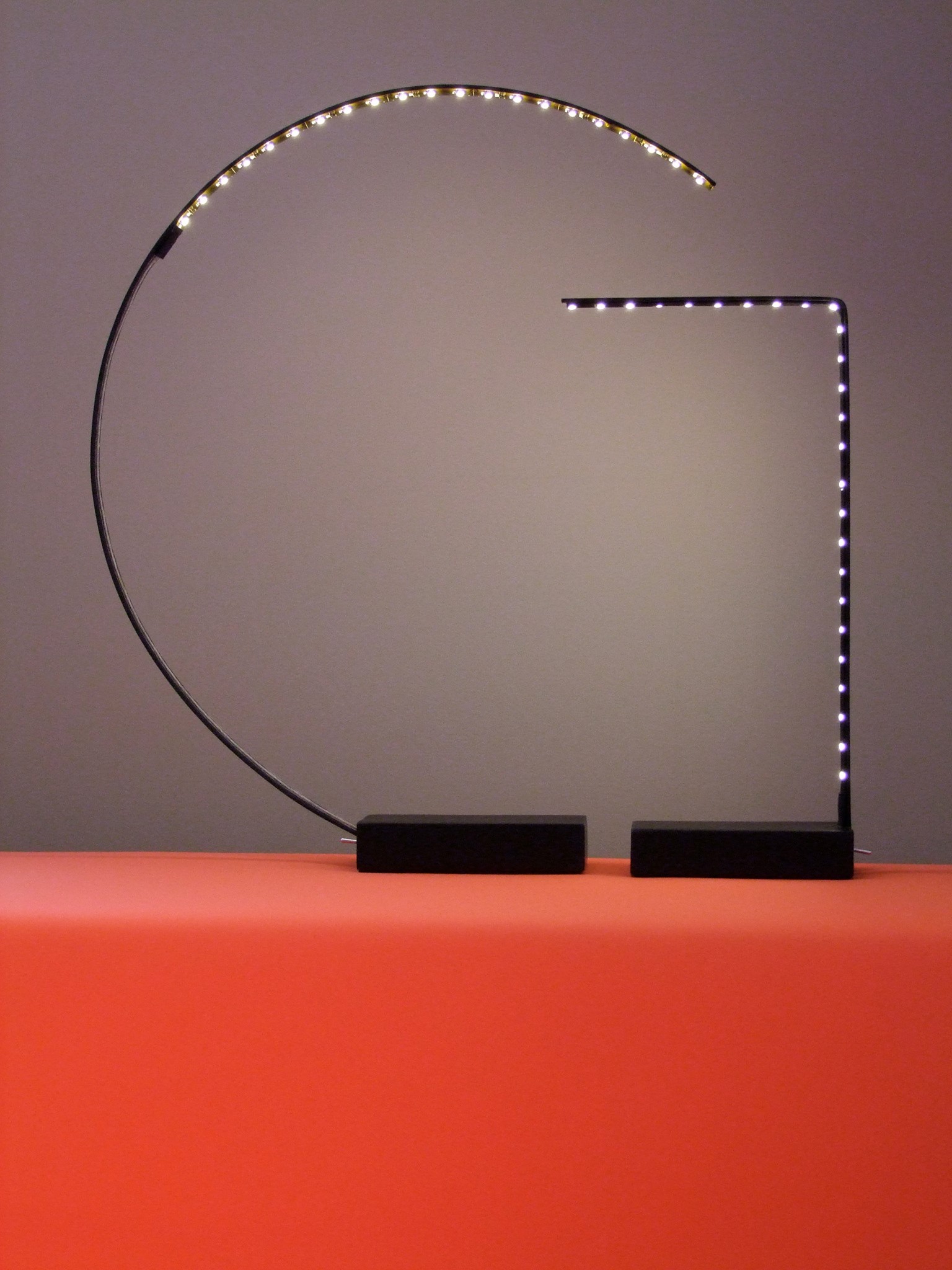 Stéphanie - Eclipse Noire et La P'tite... Lampes nomades, à poser, en ...