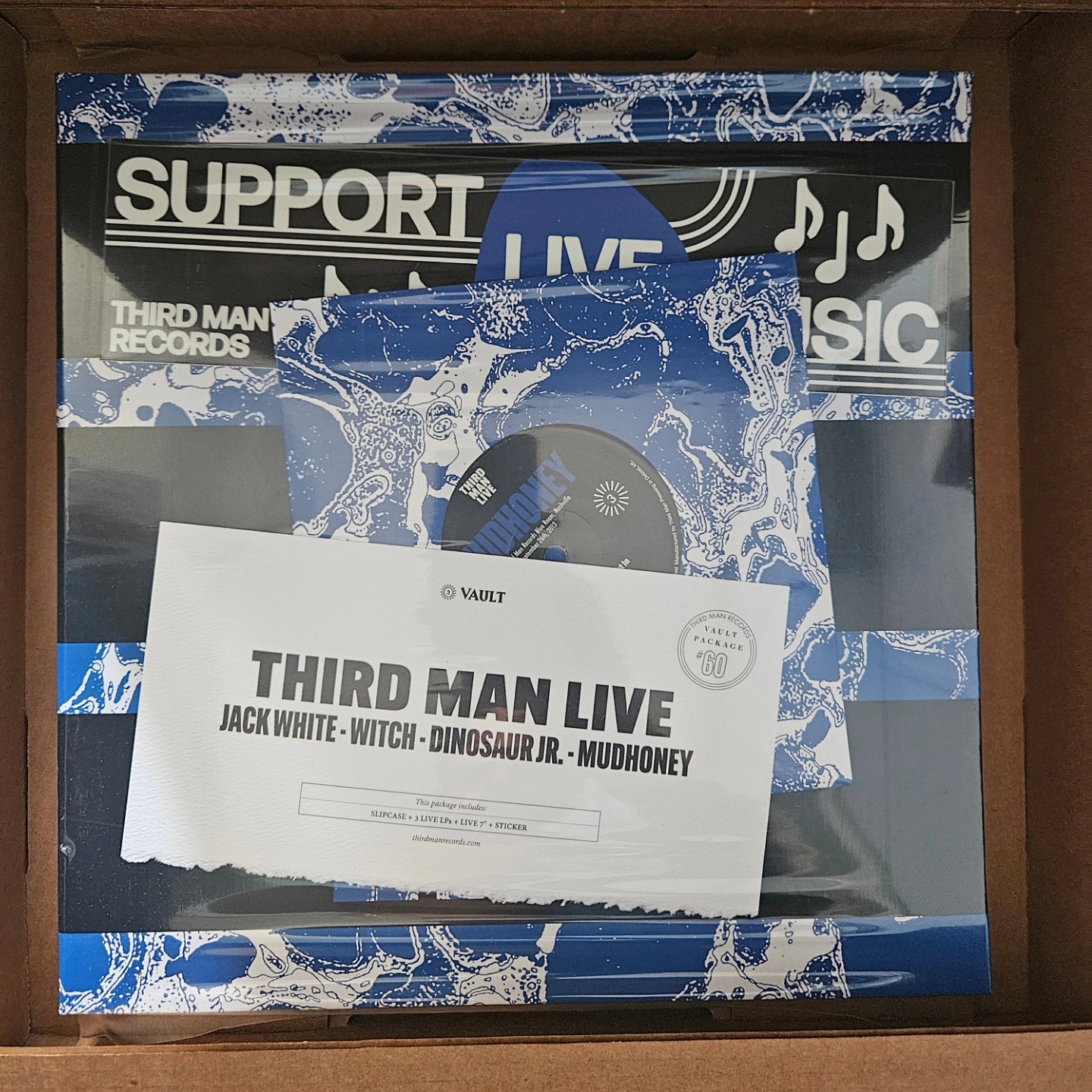 Third man records vault #60. Featuring live record by Dinosaur Jr 
