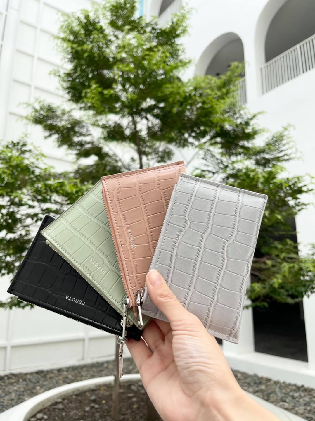 Perota - PEROTA “Syrup Card Holder” ราคา : 390 บาท...