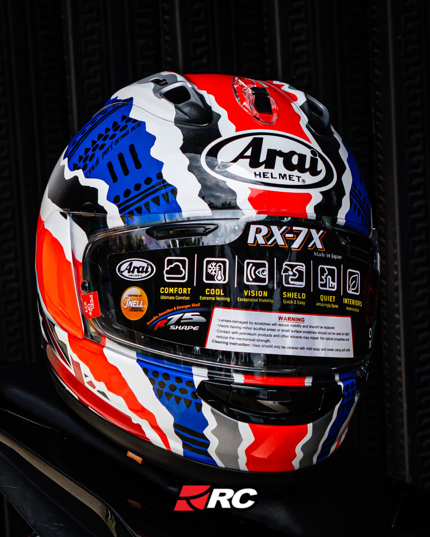 READY STOCK!! Helm full face dari Arai dengan motif yang ganteng dan ...