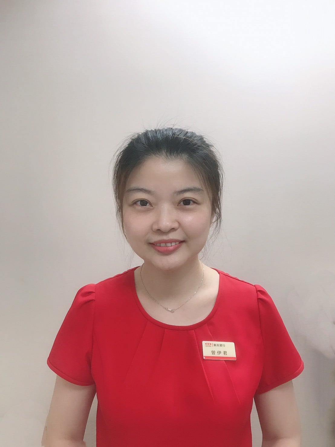 新光銀行 - 斗六分行-曾伊君 【感動小故事】 時間：110年8月3日(星期二) 地點：斗六分行 一早，一對年輕夫妻帶著一個小男孩並推著一台 ...