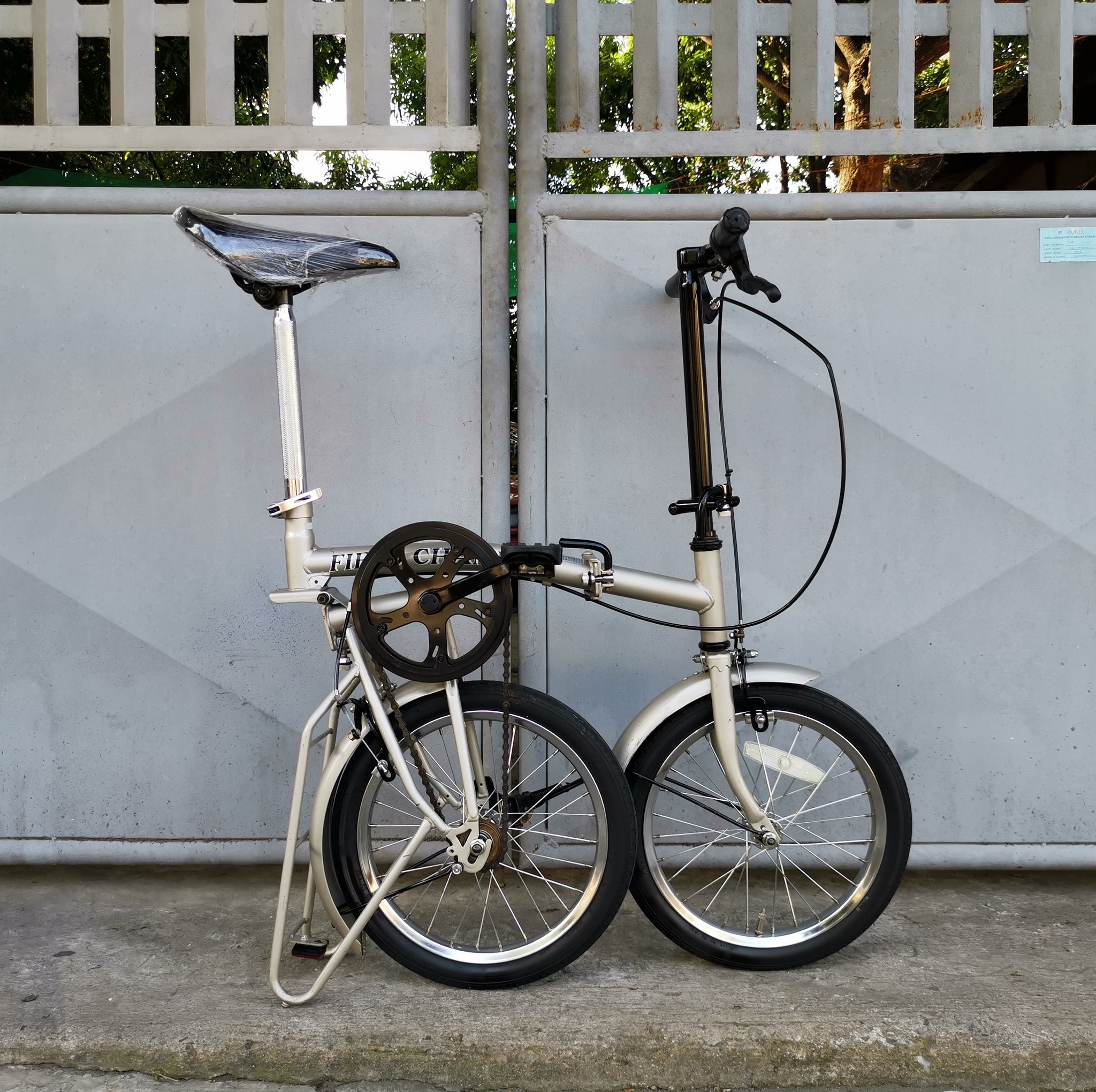SCOOMA FOLDING BIKE FOR SALE 16