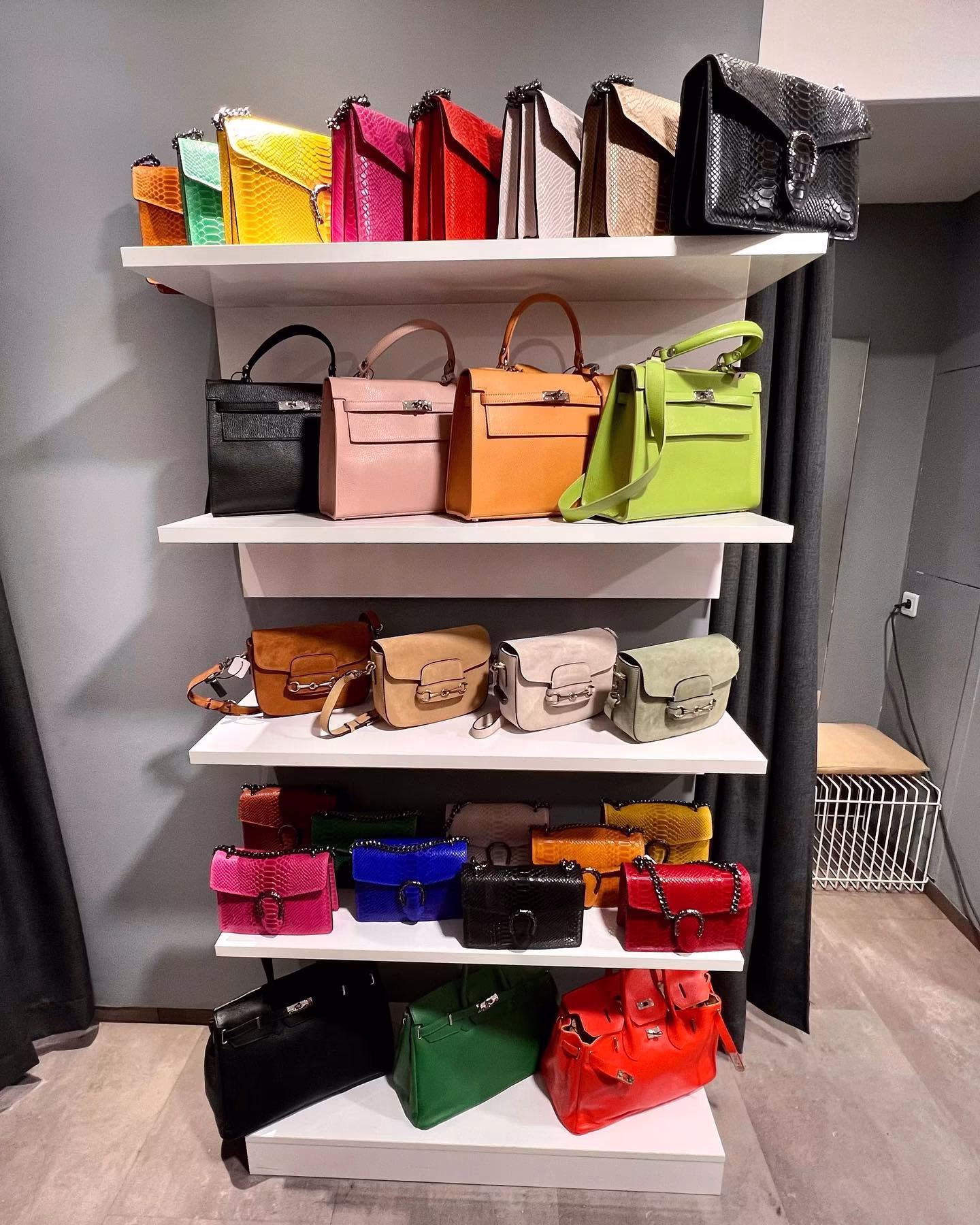 ax - 🍀 ☀️ 💚 ®️ 🇮🇹 NEW COLLECTION 100% CUIR 🇮🇹 100% MADE... | Facebook