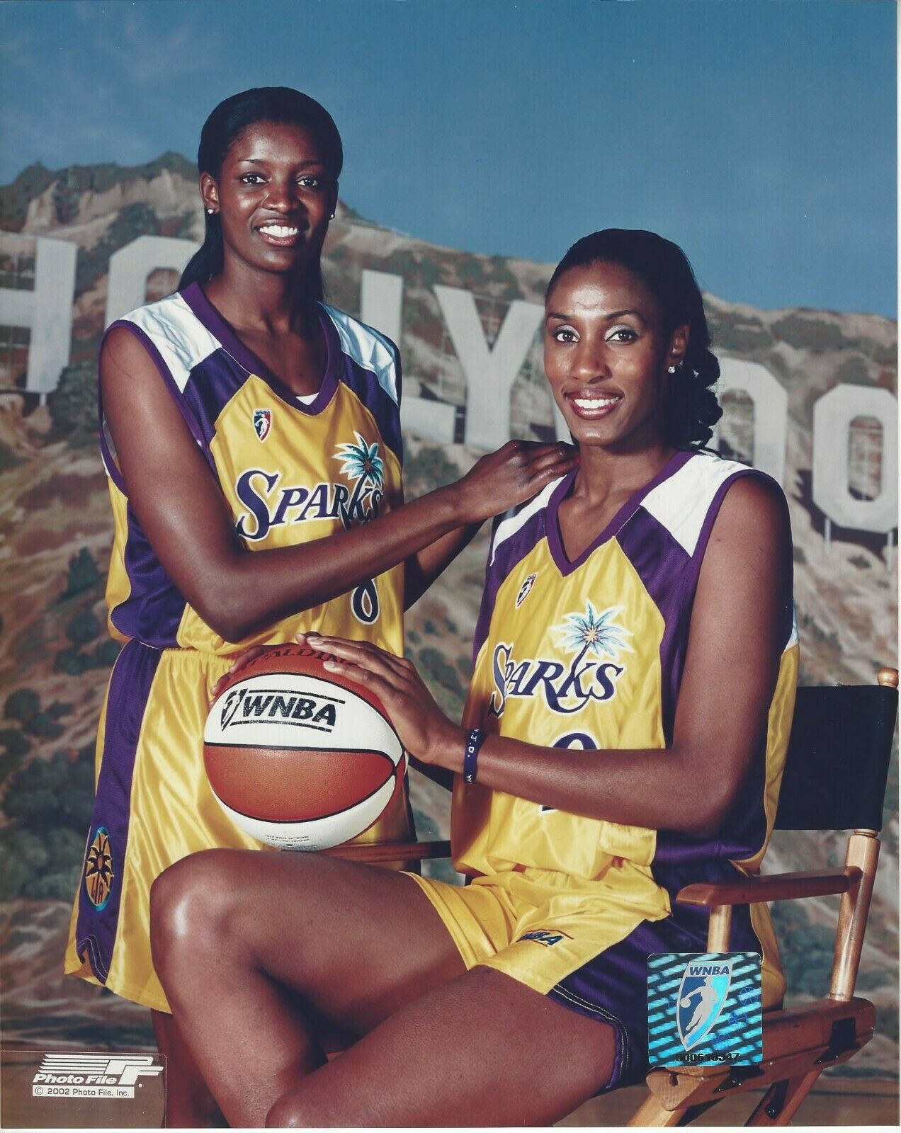 Vintage WNBA hologram collection featuring Lisa Leslie and Delisha