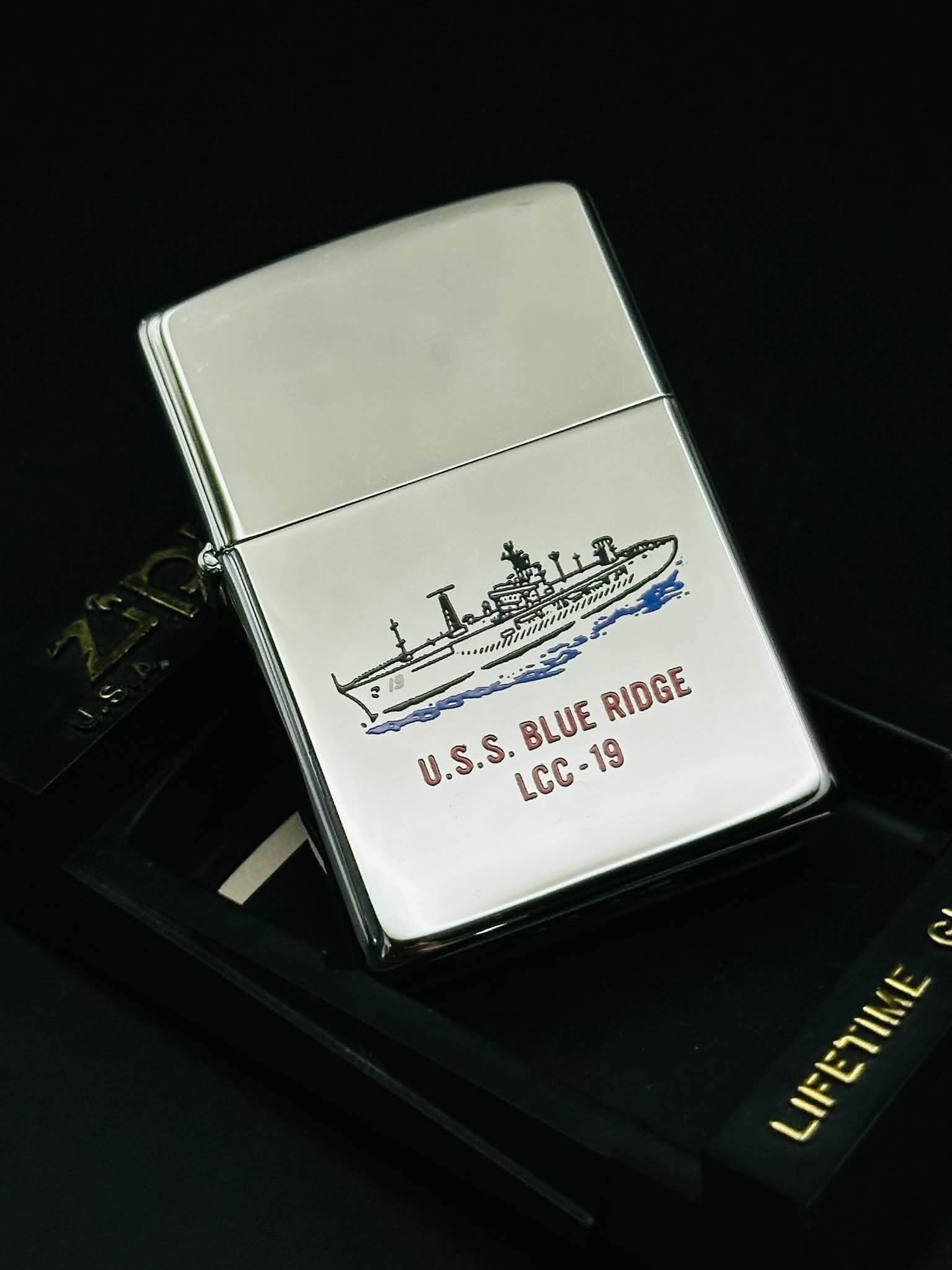 Zippo USS Blue Ridge LCC-19 vỏ đồng mạ crom 1992 có giá trị sưu