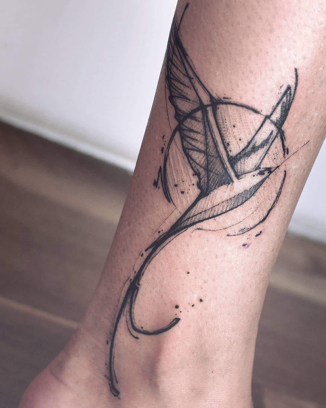 Tatouage Paille En Queue Femme