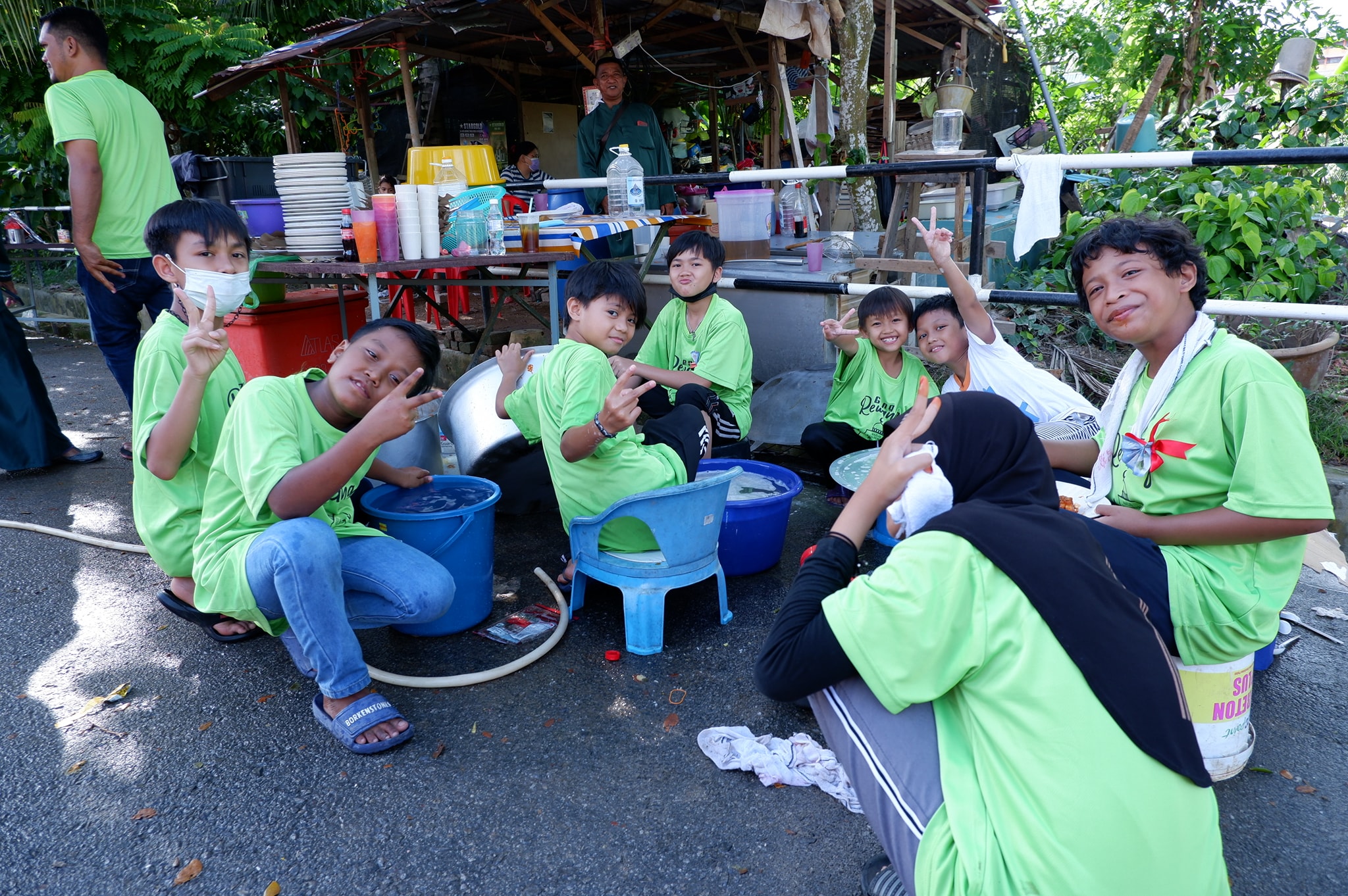 Sofi Wahab - Budaya merewang dan gotong royong yang...