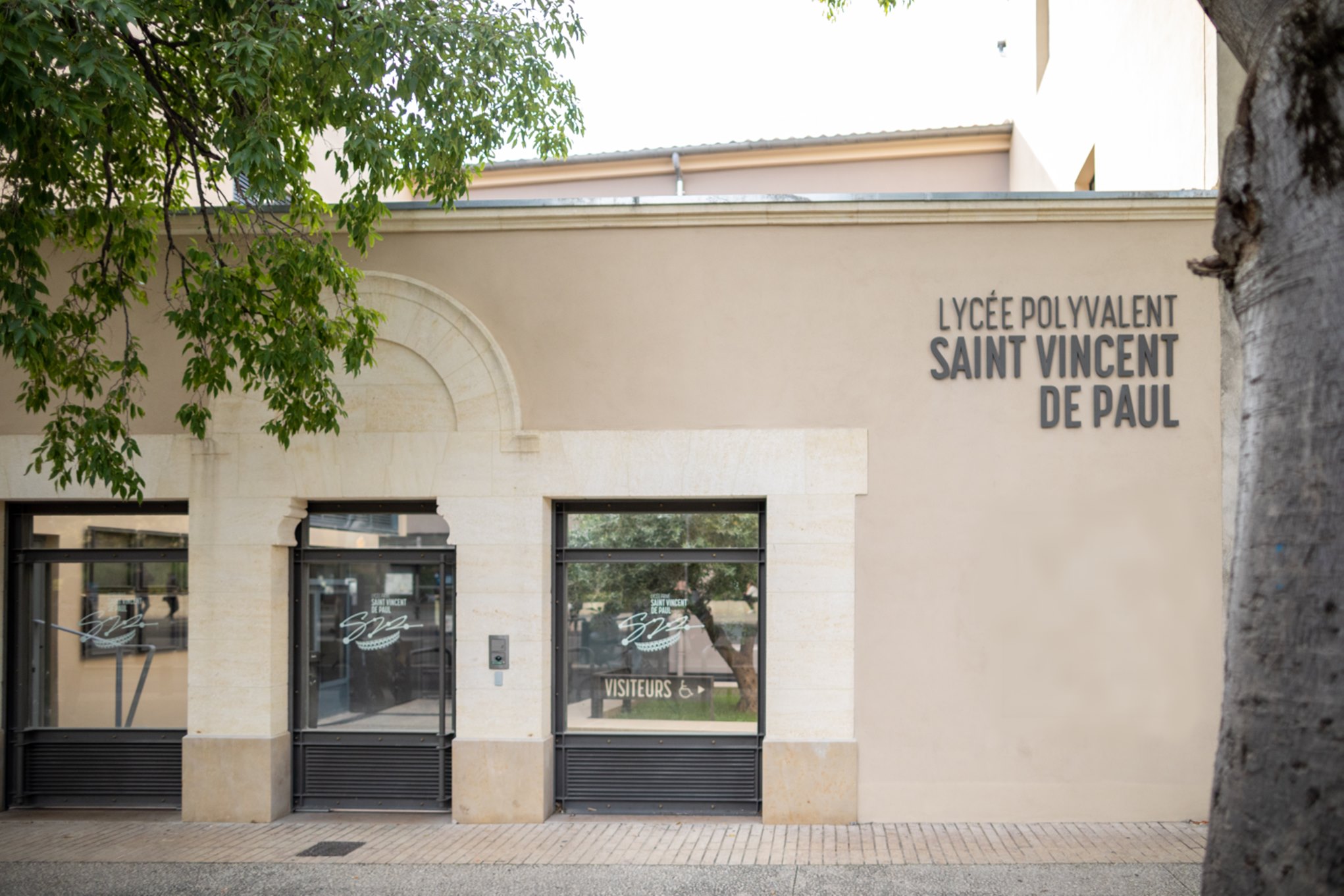 lyc-e-saint-vincent-de-paul-n-mes-officiel