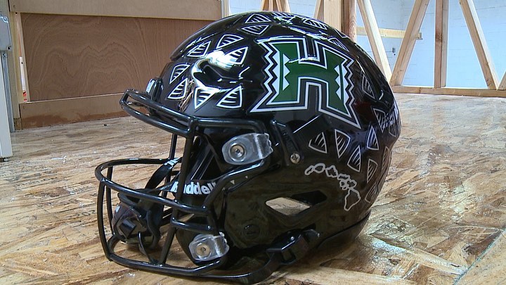 2019 hawaii football helmet Rainbow Warriors Matte Green Riddell NCAA Speed Mini The Riddell Speed Mini Helmets are an easy and affordable way to join the collectors club and they make a perfect gift that everyone loves without breaking the bank UH football helmets shine in