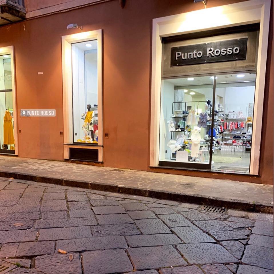 Punto Rosso - Punto Rosso added a new photo — at Punto Rosso.