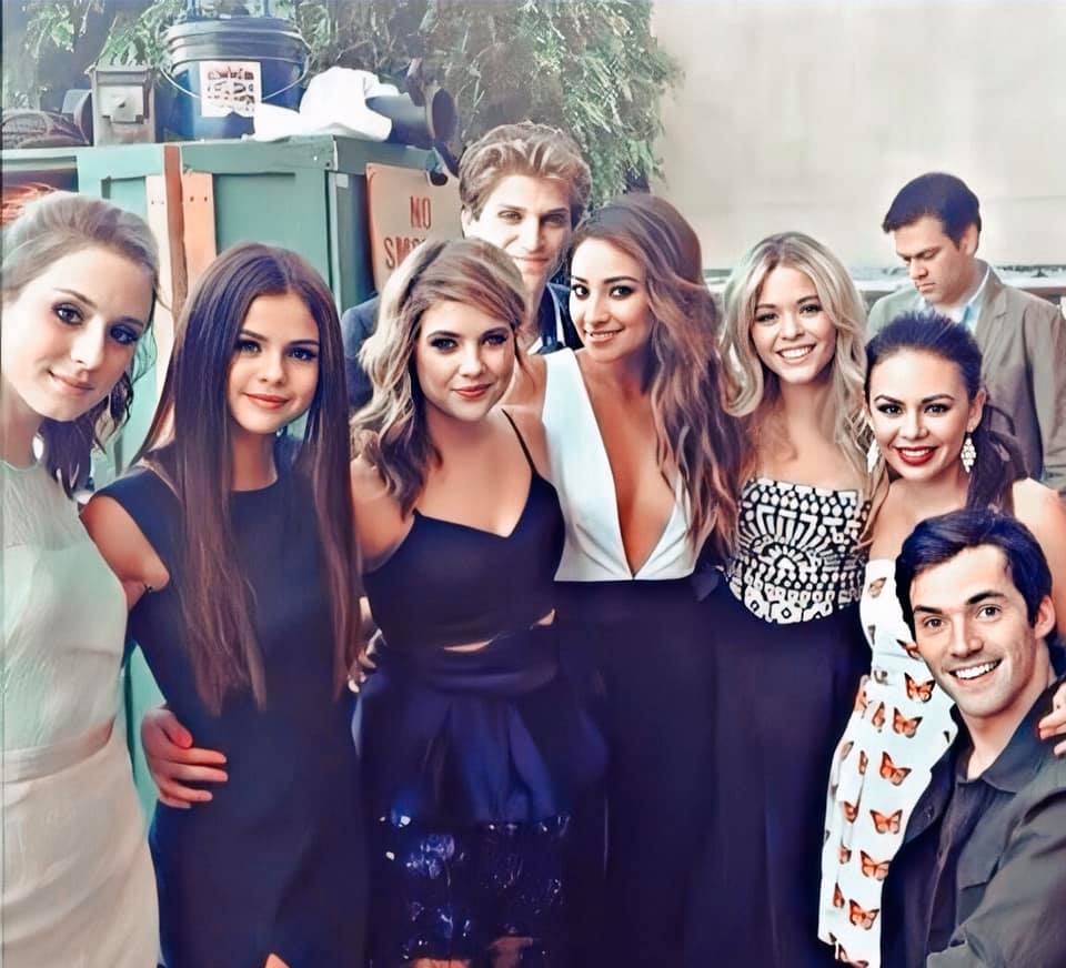 Elenco de Pretty... - Pretty Little Liars - Beacon Heights