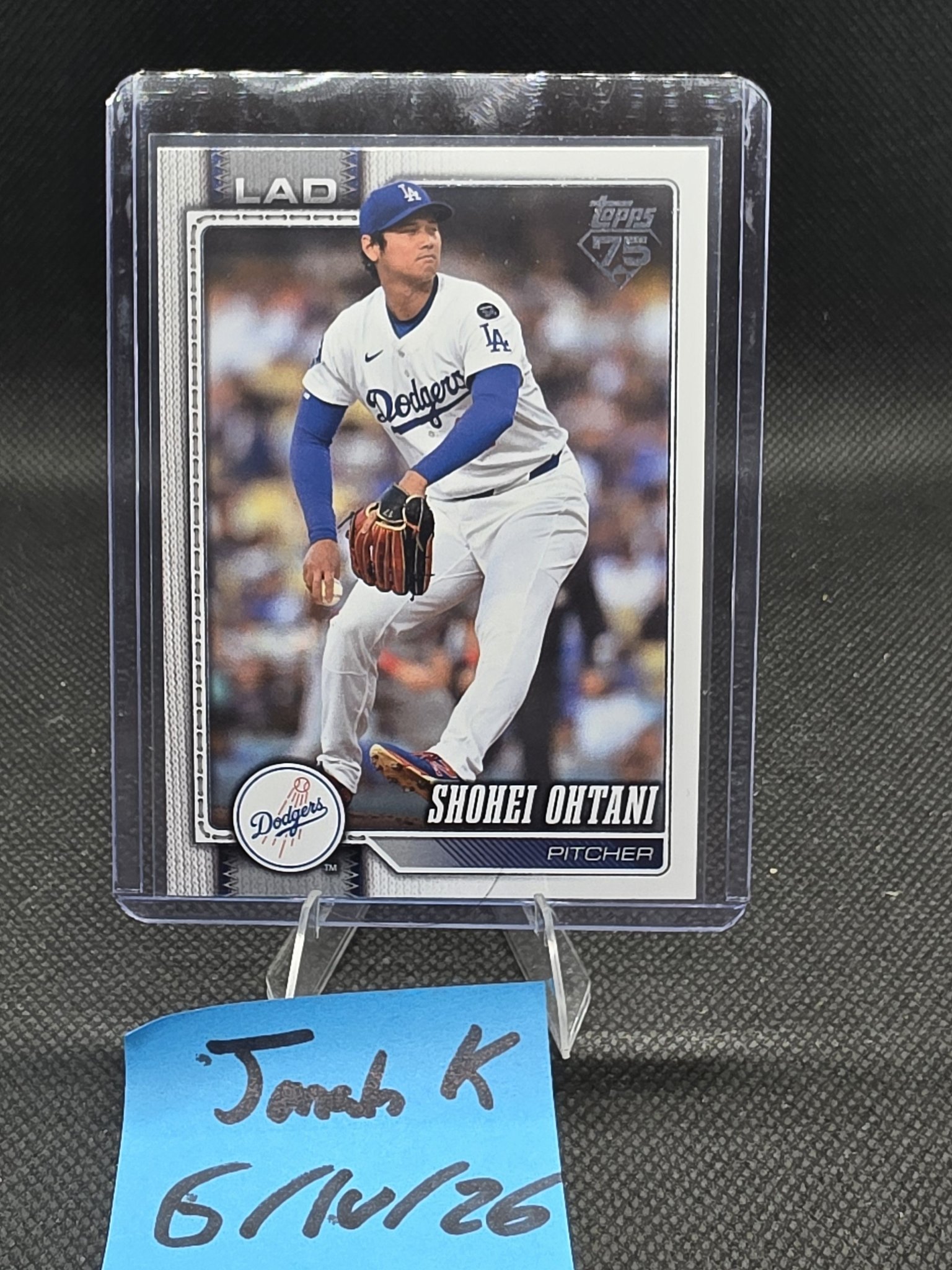 This is a 2025 Topps Holiday Shohei Ohtani #H1 baseball card 