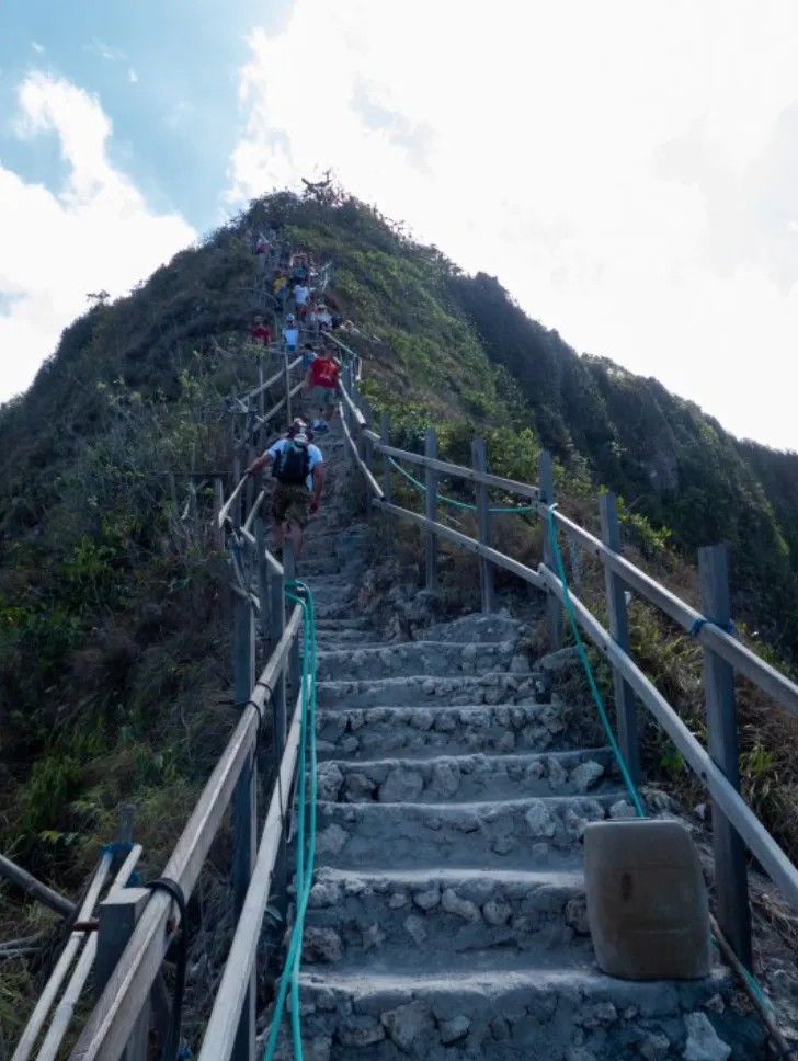 Death Stairs | Stairs (sometimes in quotes) to Kelingking Beach in ...