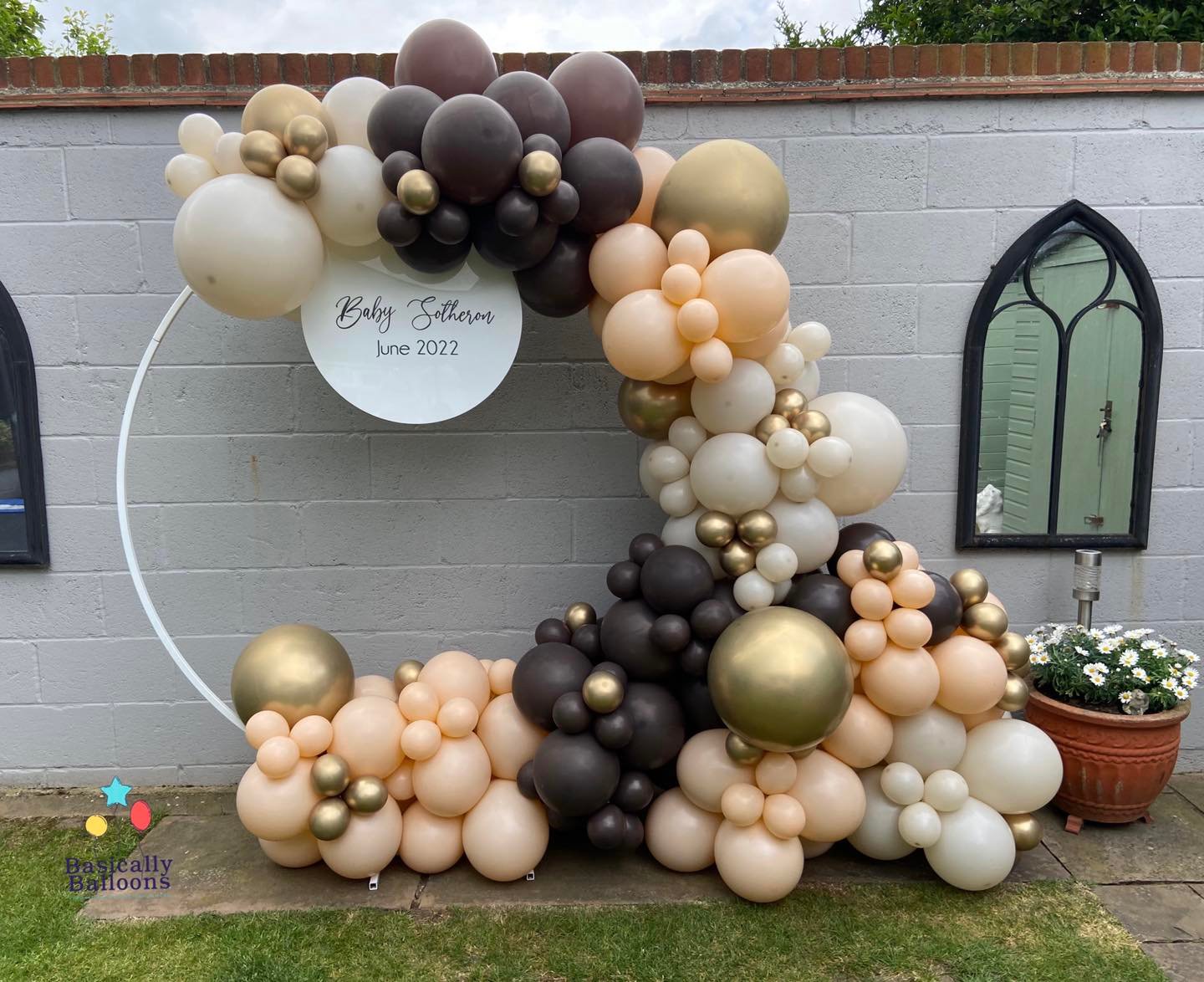 Our hoop displays are such a... - Basically Balloons UK | Facebook