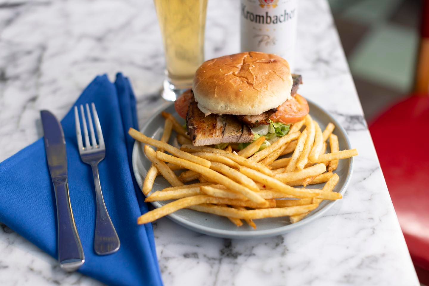 Maypole Bar + Restaurant | Wheaton IL