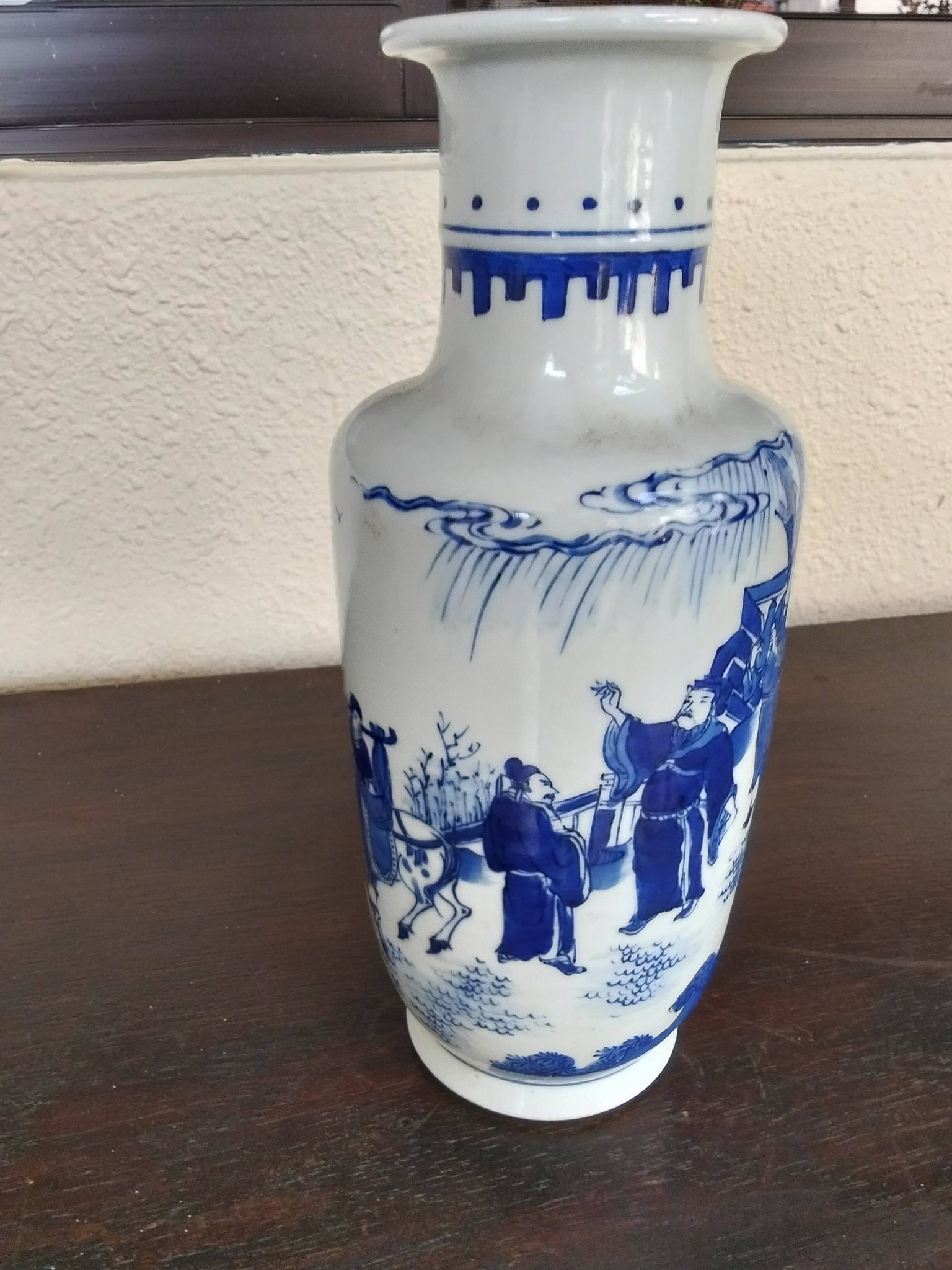 清康熙年款青花山水畫陶瓷瓶，附帶藍色設計和景觀圖案