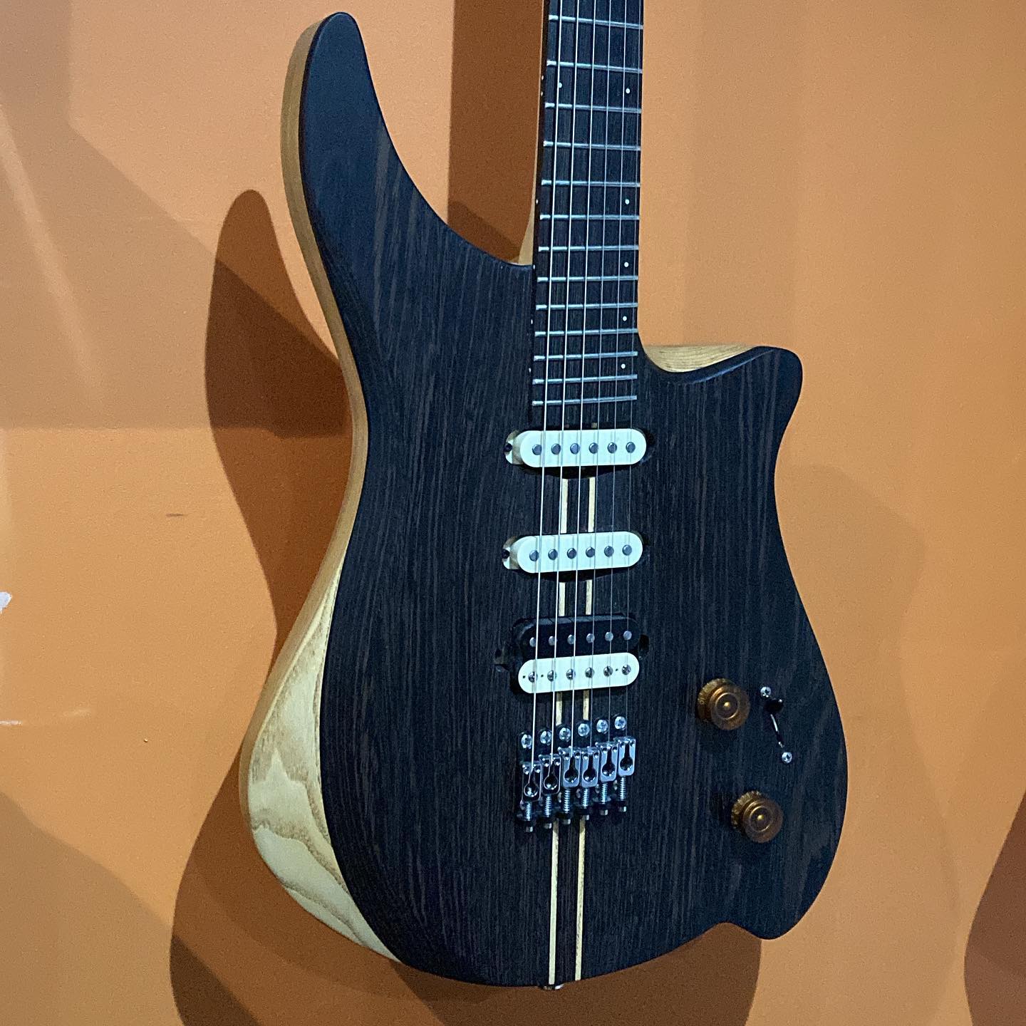 Rick Canton (Canton Custom Instruments) Allan Holdsworth Model