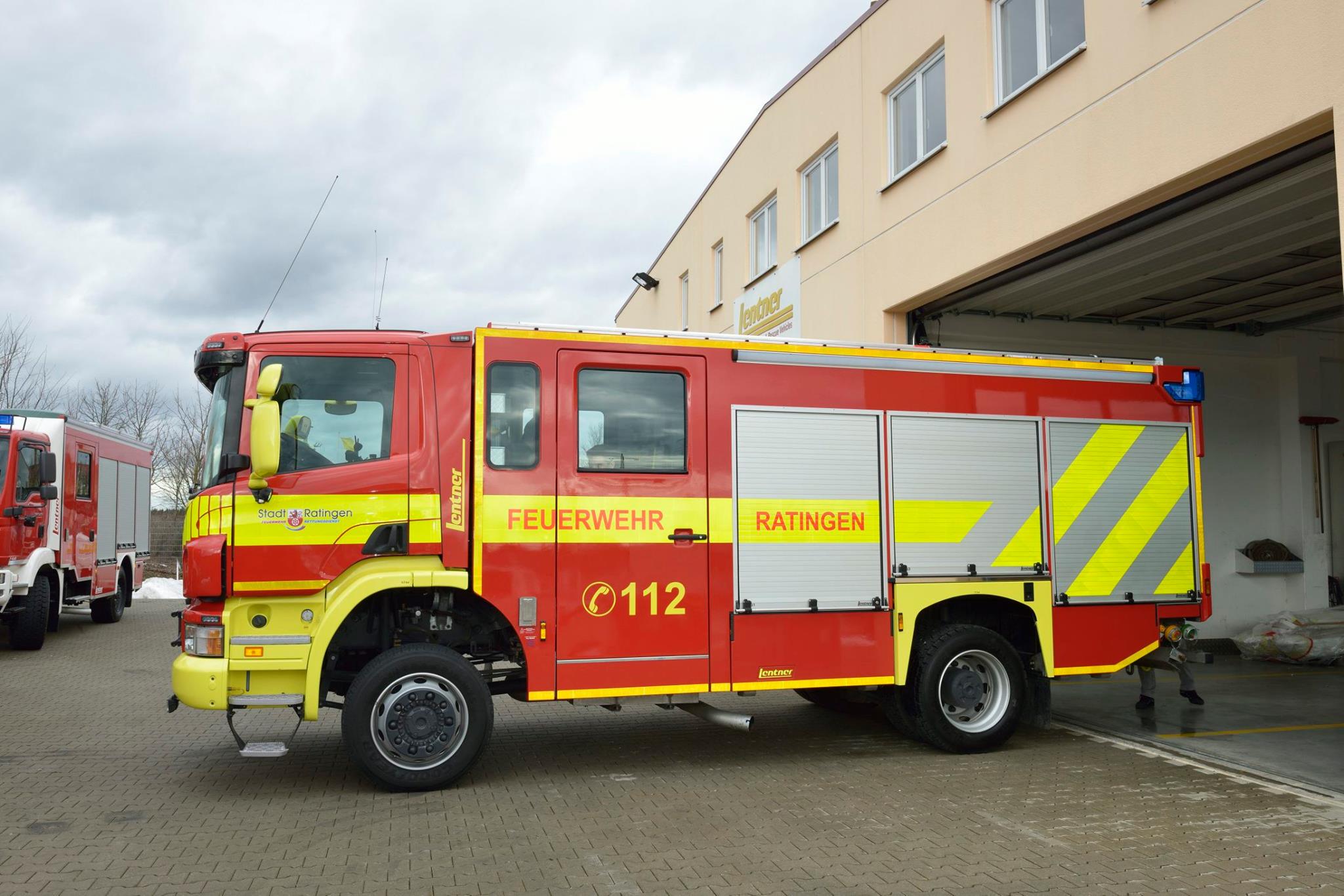 Dieses Scania HLF 20 steht schon... - Josef Lentner GmbH | Facebook