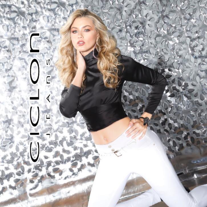 ISSA JEANS company | Villa Hidalgo