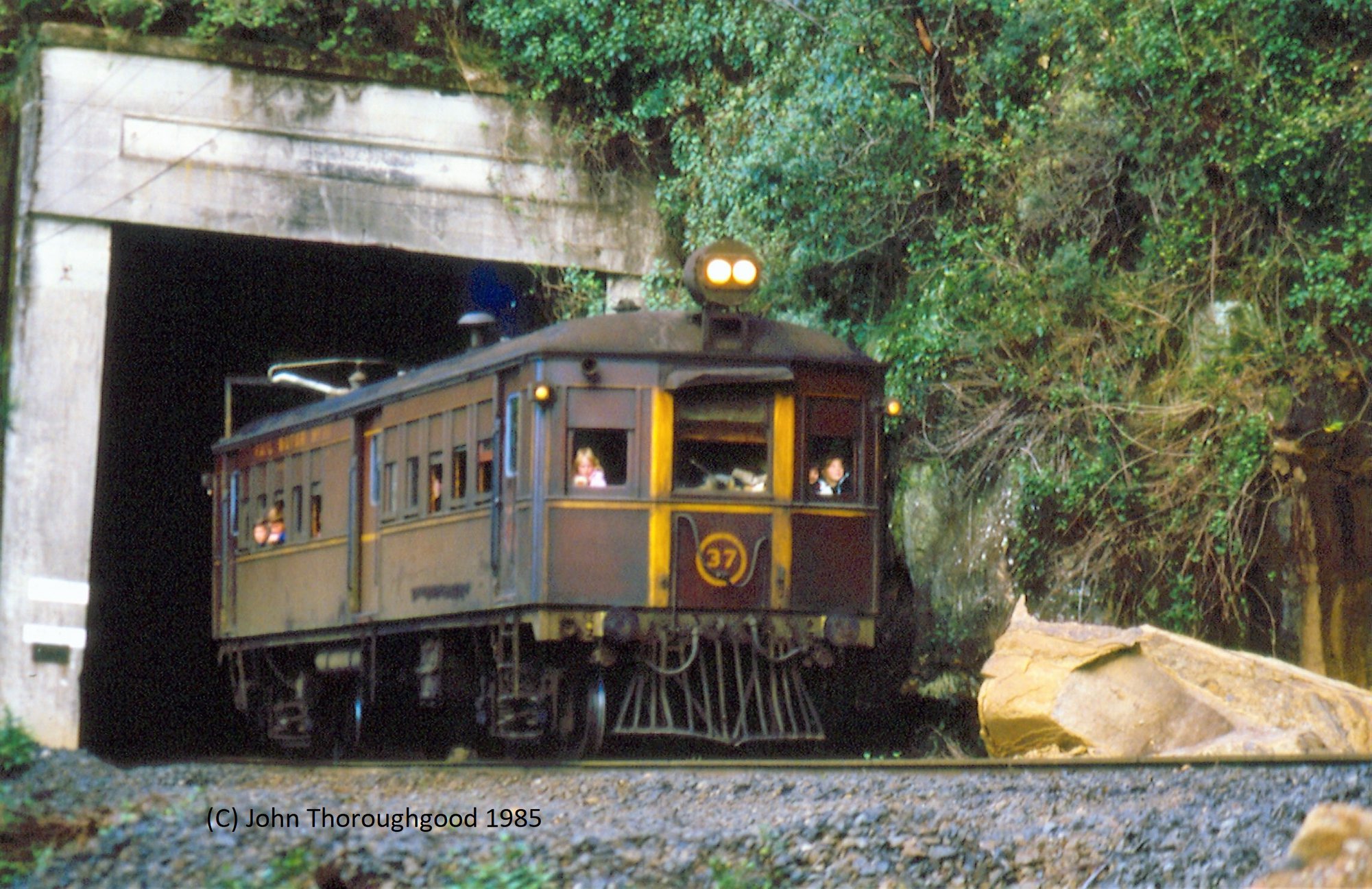 NSW Railways - Past and Present | CPH37 performs the last CPH service ...