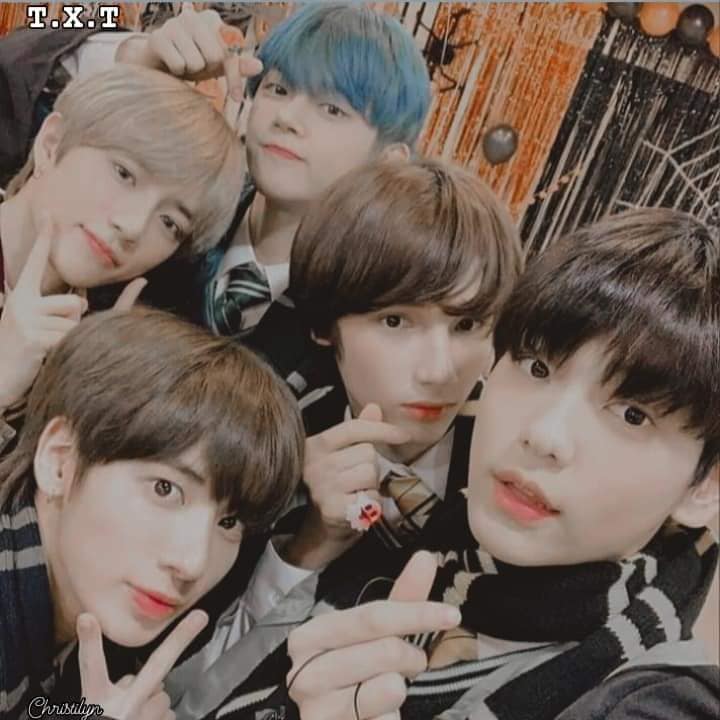Meet the 8 beloved members of UNIVERSTAR BT21: TATA, RJ, CHIMMY