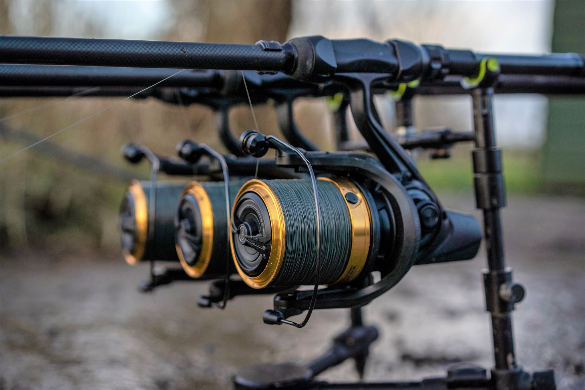 aventik automatic fly fishing reel HVCE Graphite Center Drag System Classic III Graphite Large Arbor Sizes 3/4, 5/6, 7/8wt Fly Reels (3/4 with Extra Spool) : Sports & Outdoors 1000 Polymeric material made for Shimano Curado M/Bass Pro Size:6