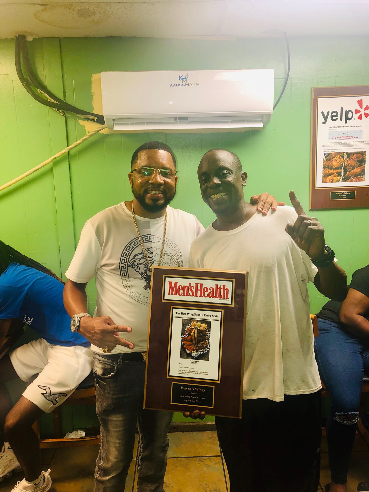 Mistaa - Had to stop by and holla at the #1 Wing man in the city 