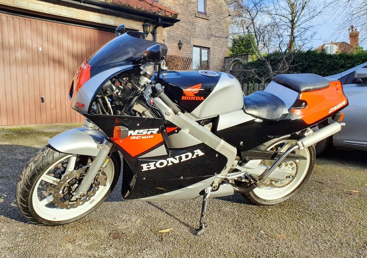 Honda NSR250 MC18. Love these Seed Racing colours and you don't