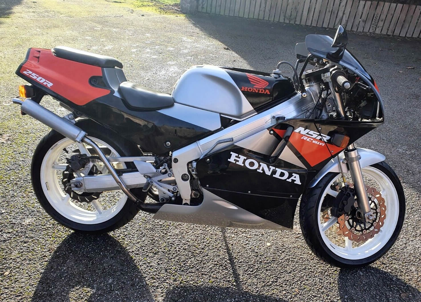 Honda NSR250 MC18. Love these Seed Racing colours and you don't
