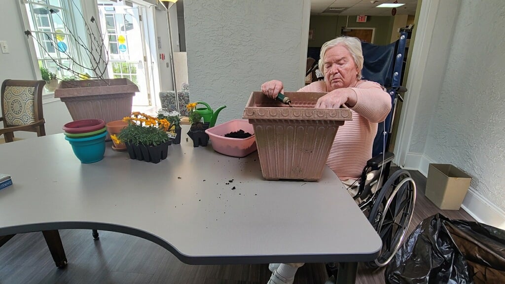 Our residents are enjoying our... - Friends Home in Kennett | Facebook