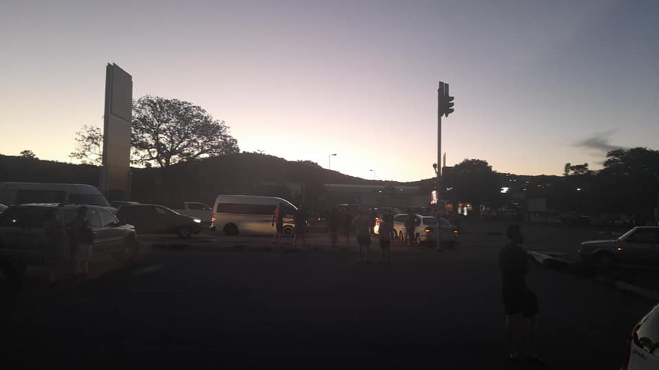R24 closed at KFC traffic light.... - Rustenburg Herald | Facebook