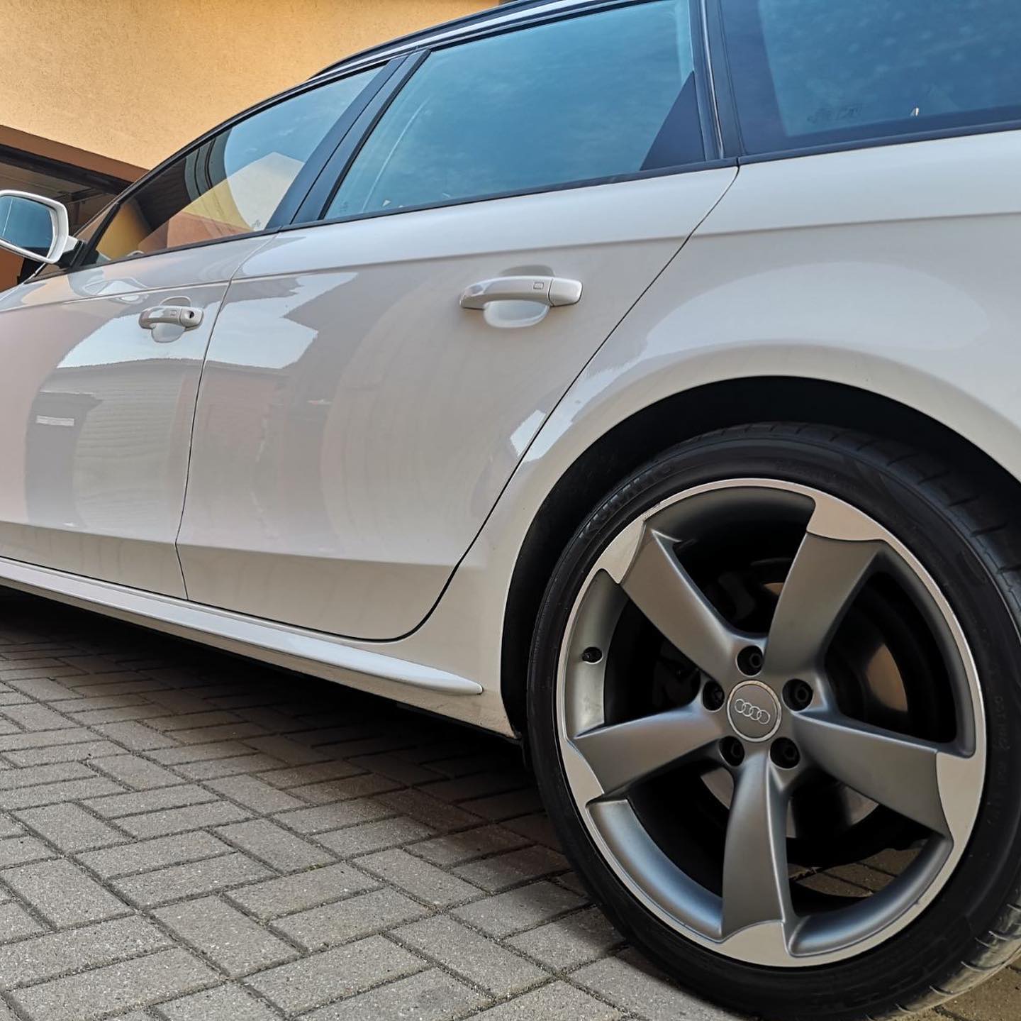 Automobilių pardavimas 