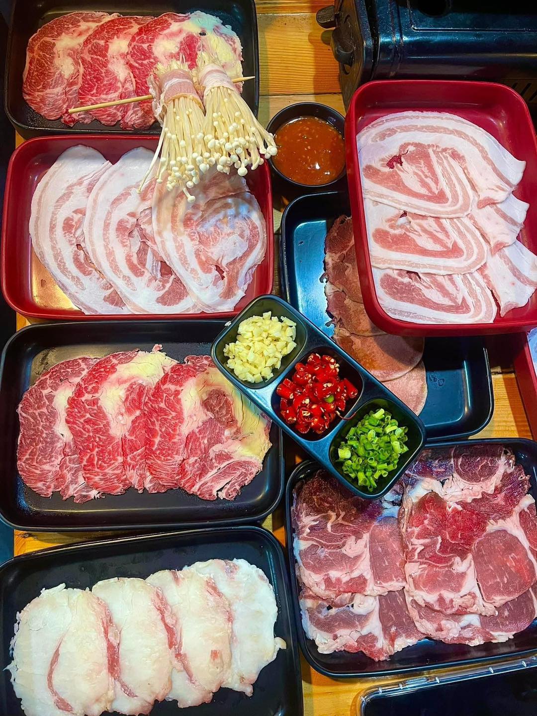 ประเททร้อยเอ็ด - 🥩🔥 Beef time บุฟเฟ่ต์เนื้อไทยวากิว... | Facebook