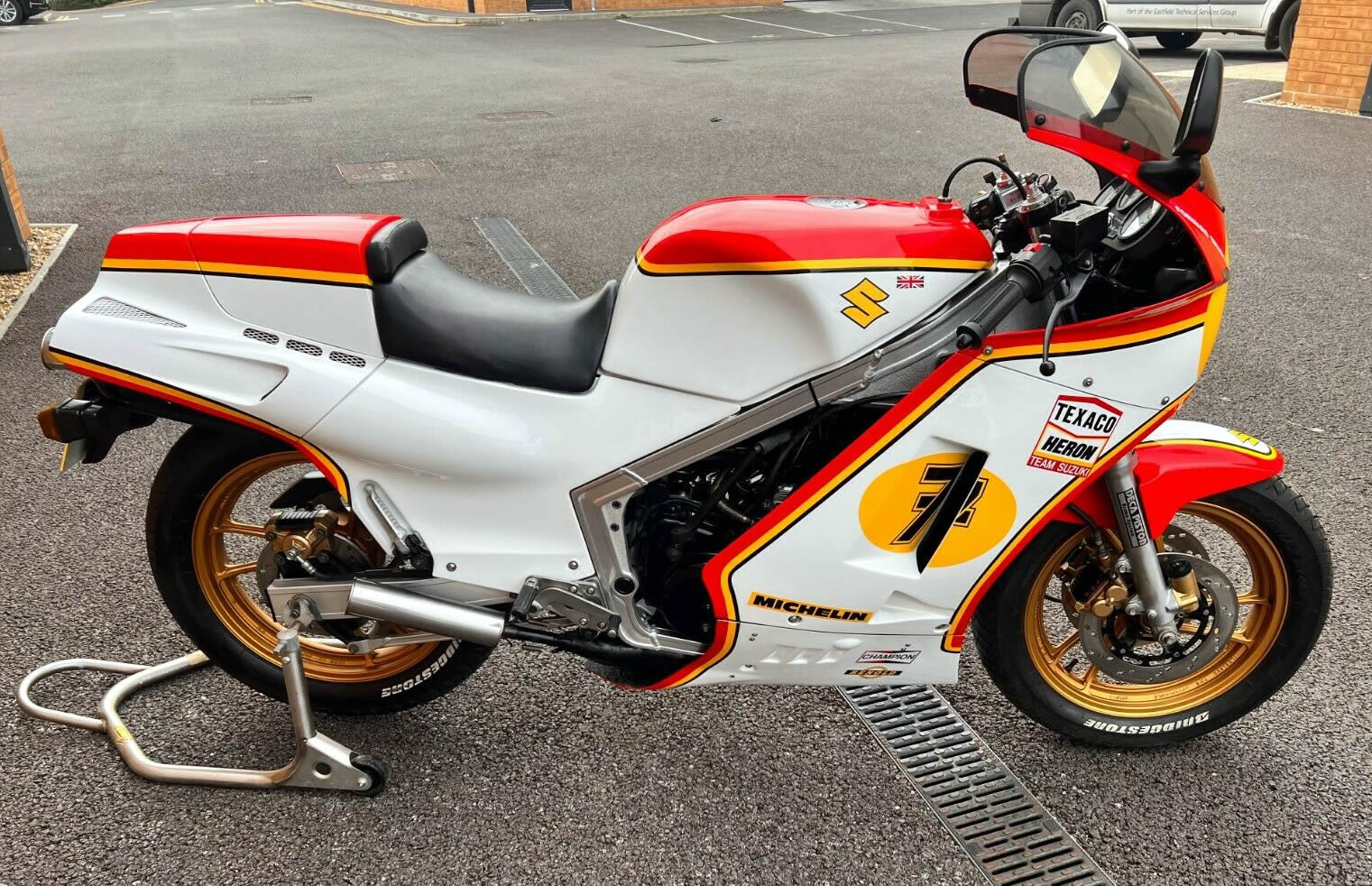 Ad: Modded 1986 Suzuki RG500 in Texaco Heron Racing livery On eBay