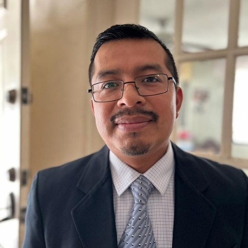 Pastor Amilcar López