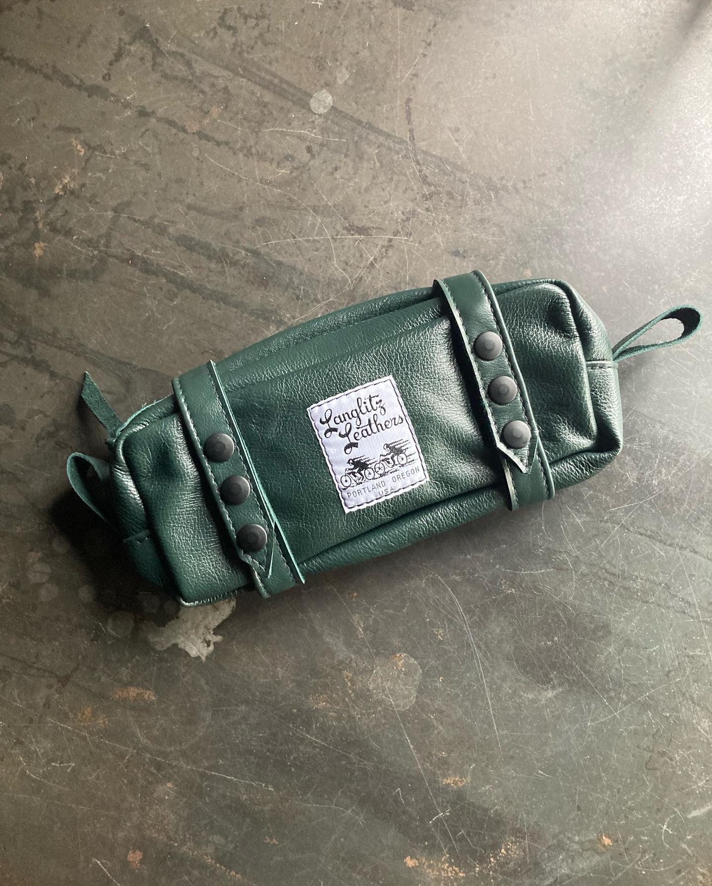 Double Strap Touring Bag in Forest Green Cowhide #langlitzleathers 