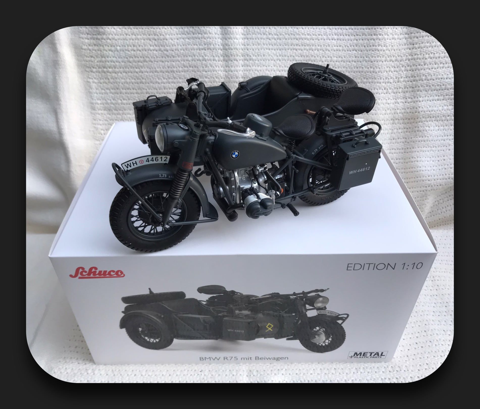 Schuco  R 75 1/10 メタルモデル Schuco 新到貨 New arrivals! 1/10 BMW R25/3 Black 450655600