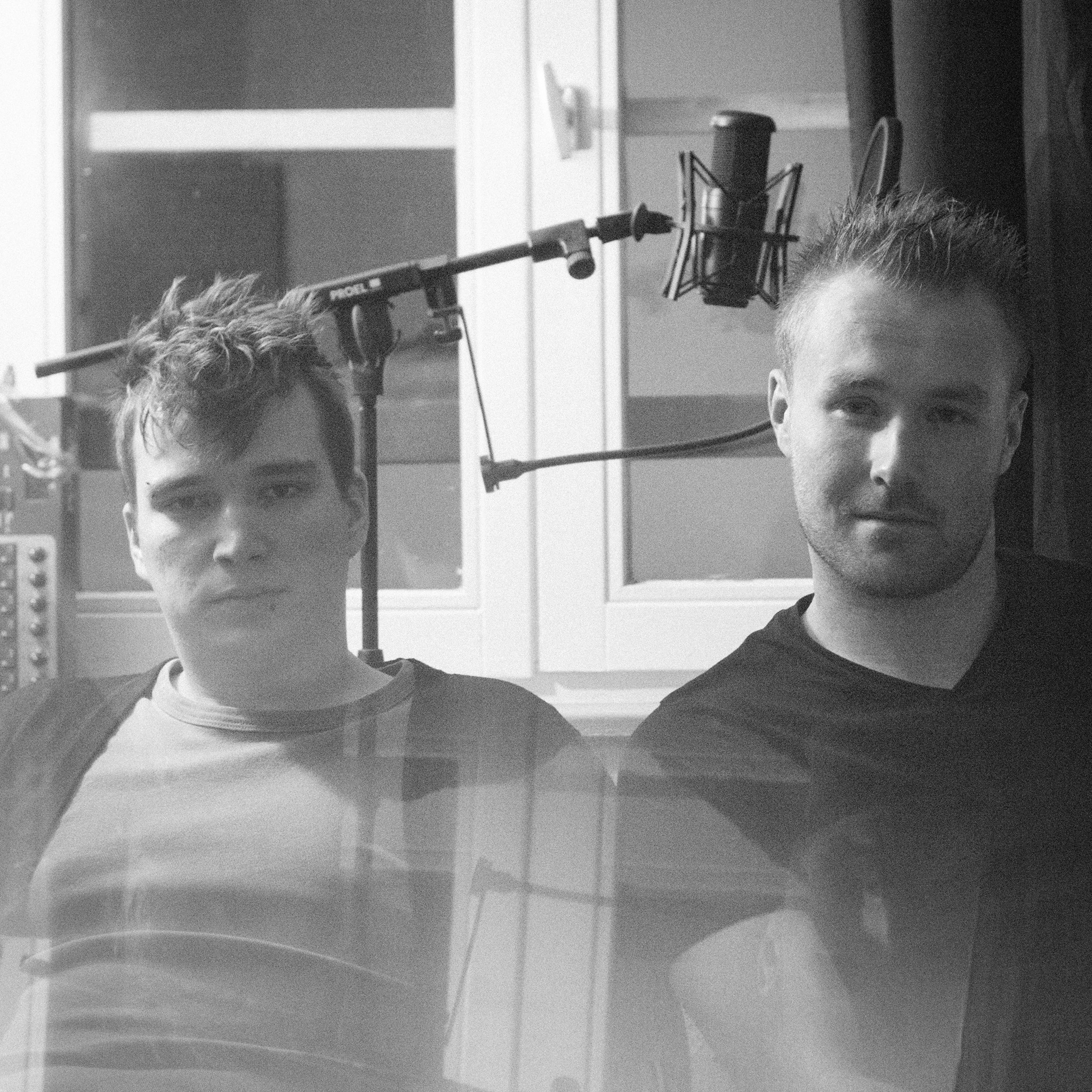 R3SET - R3SET updated their cover photo.