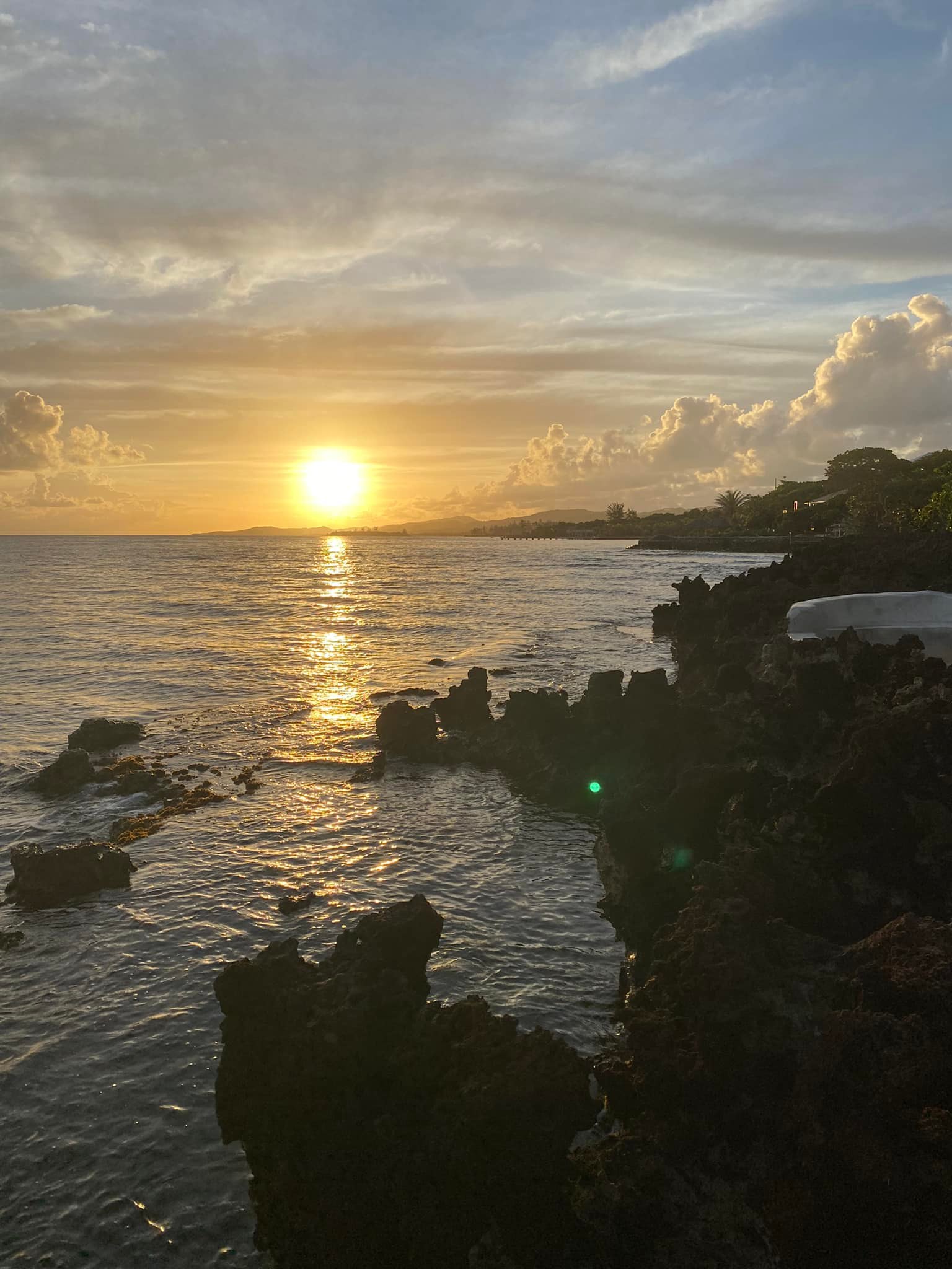 Paradise Point Roatan | First Bight