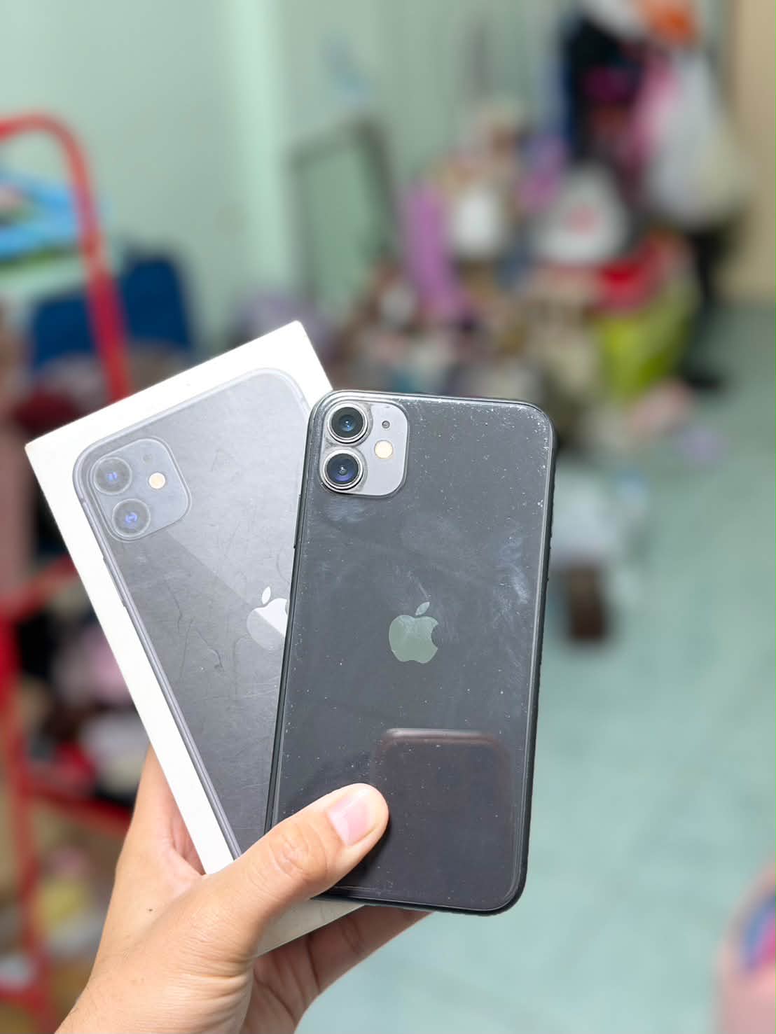 iphone11 64 3,690 256gb 5,690