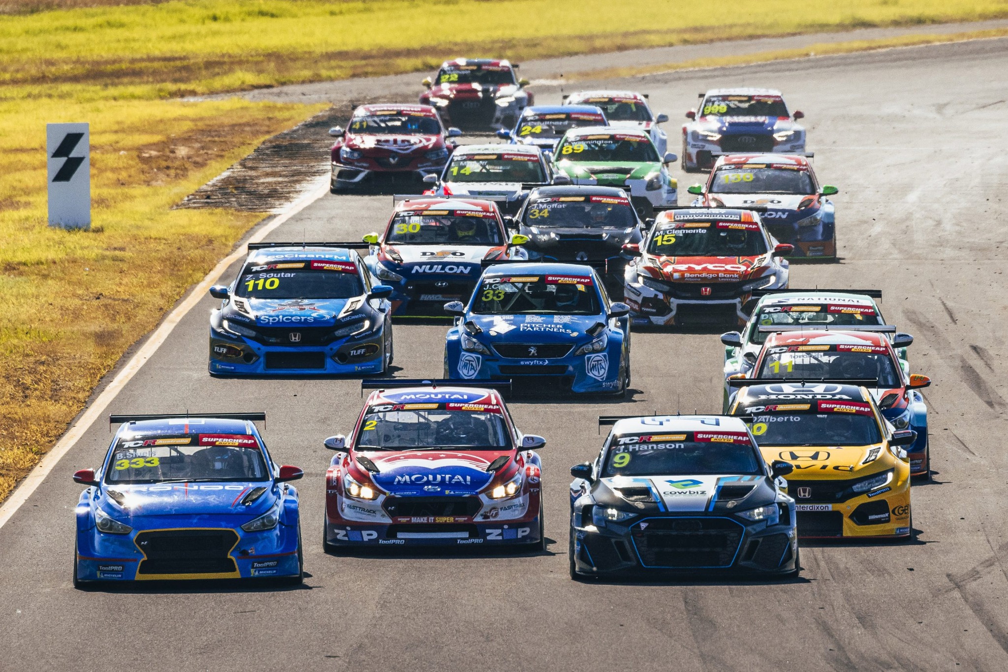 LA TCR AUSTRALIA SERIES CELEBRA SU... - Supercars Argentina