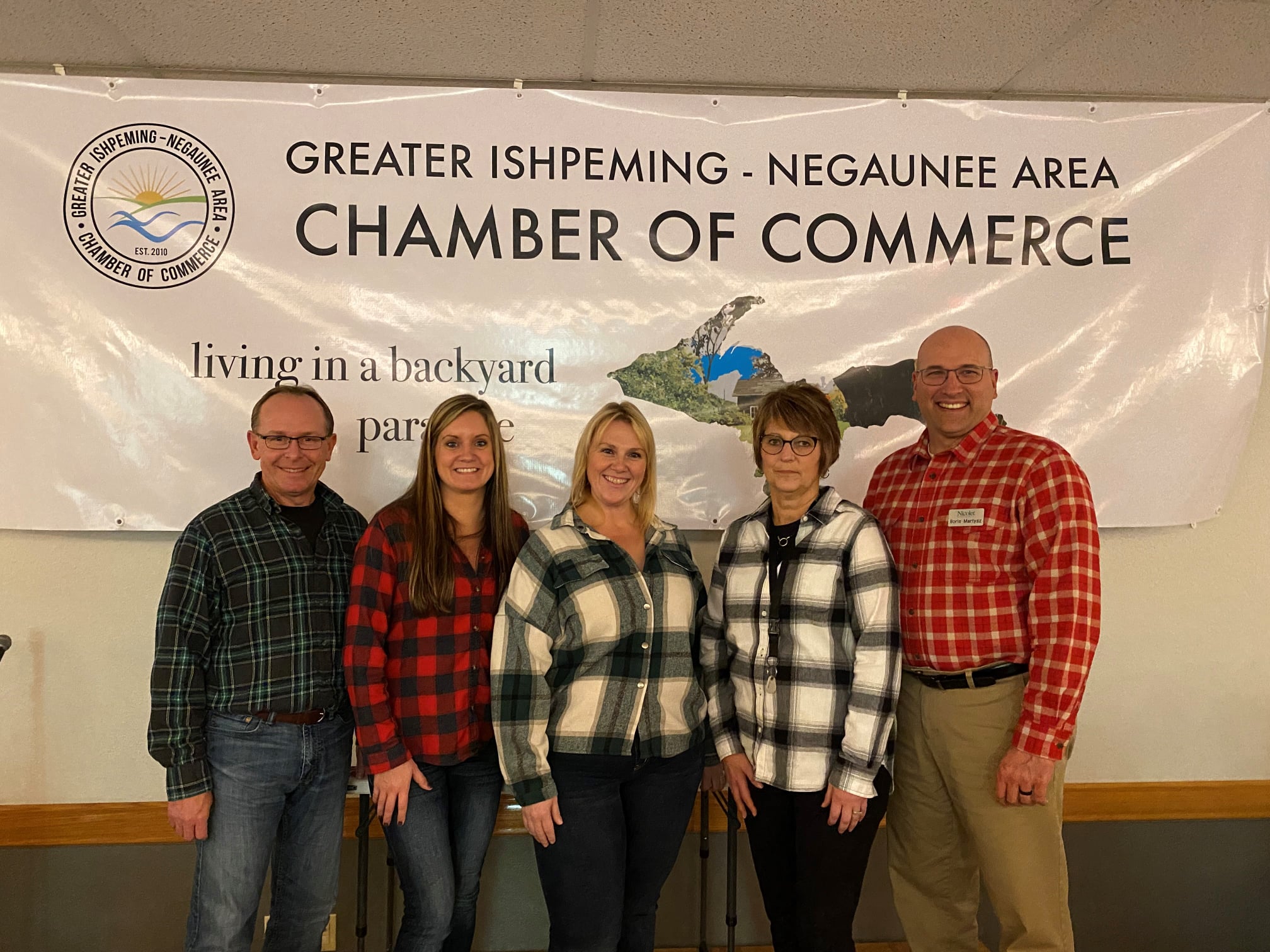 Nicolet Bank - #TeamNicoletBank Terry Garceau, Gina Bell,... | Facebook